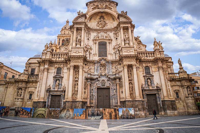 Panorámica de la catedral de Santa María