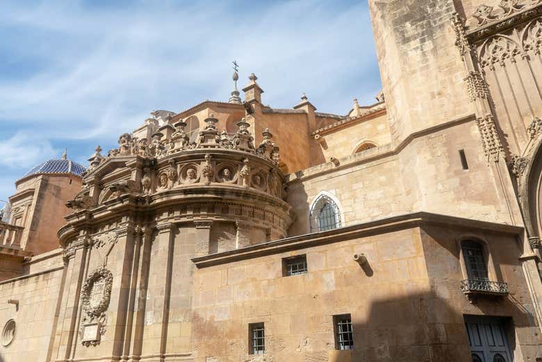 Dettaglio della facciata della cattedrale