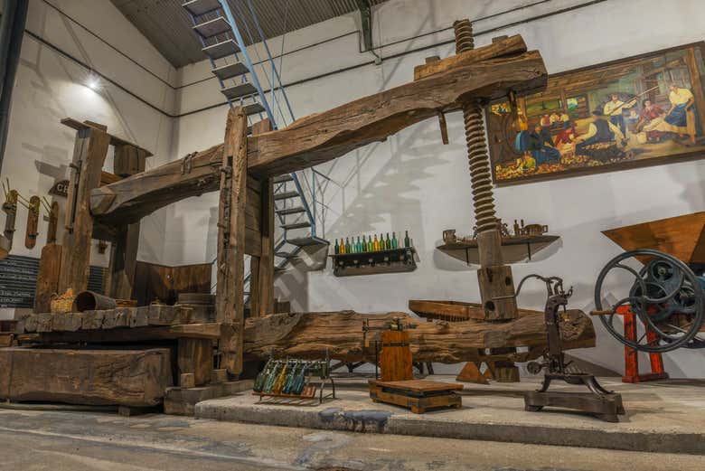 Vous découvrirez l'histoire familiale de Sidra Viuda de Angelón