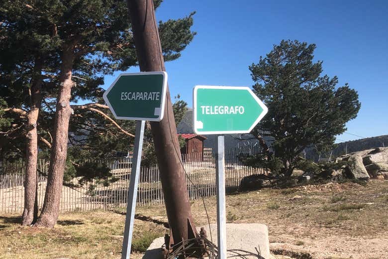 Carteles en la Sierra de Guadarrama