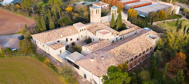 Tour medieval por el Monasterio de Sant Benet