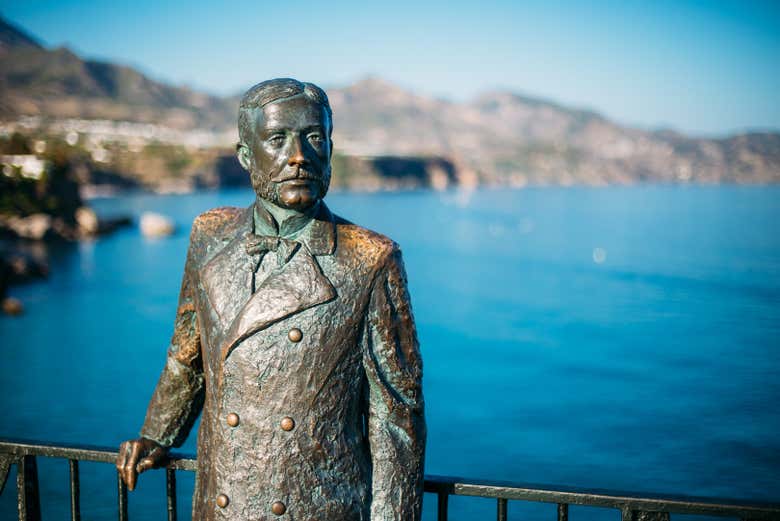 Estatua de bronce del rey Alfonso XII