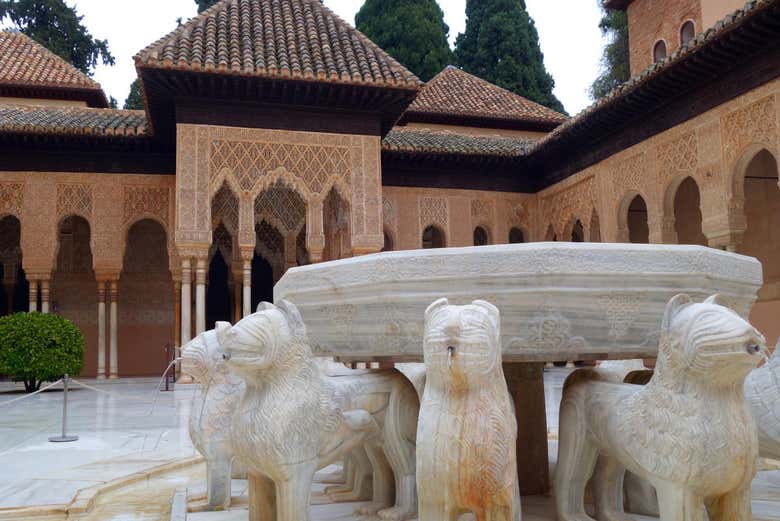 Patio de los Leones
