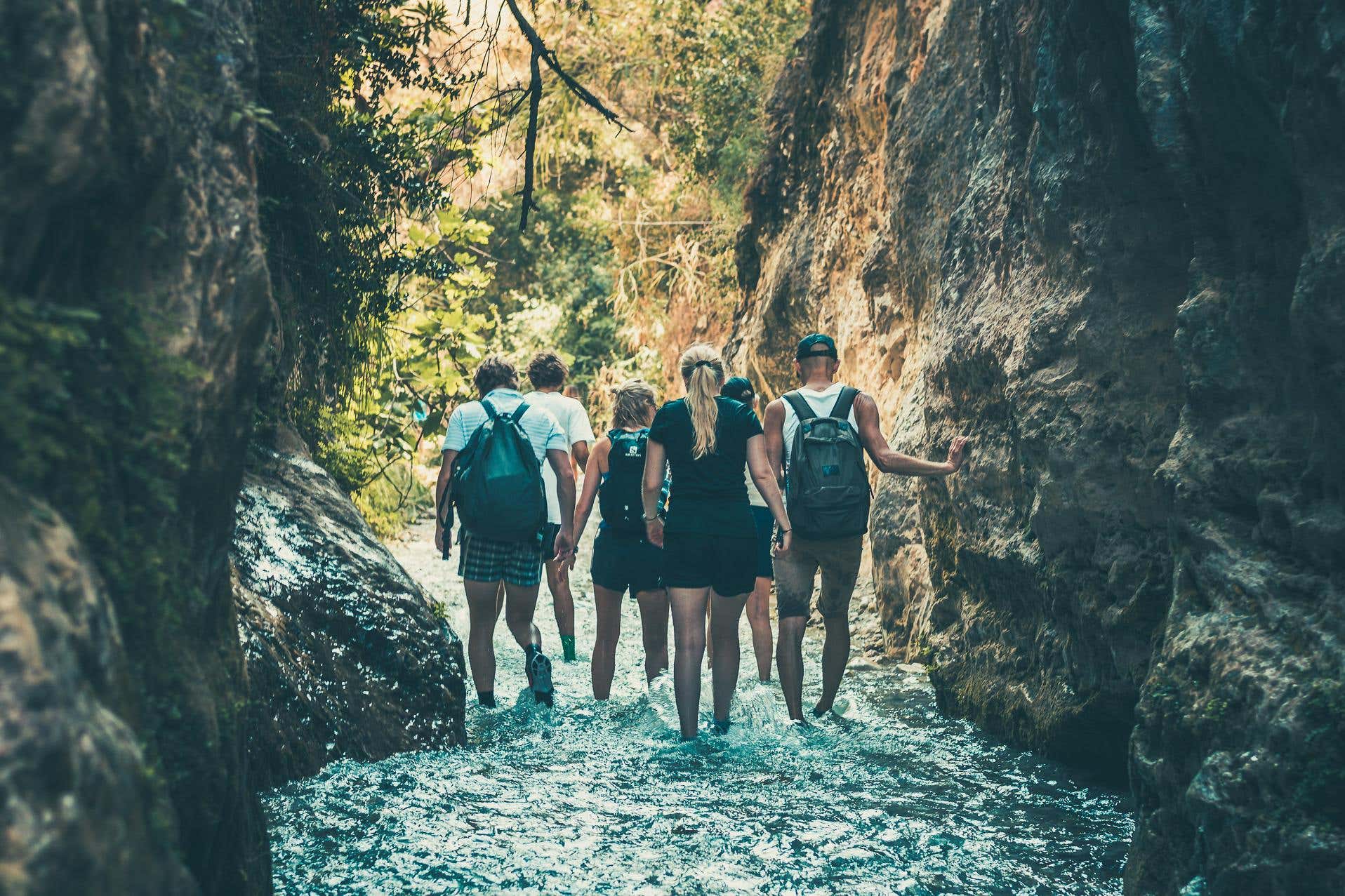 Senderismo acuático por el río Chillar