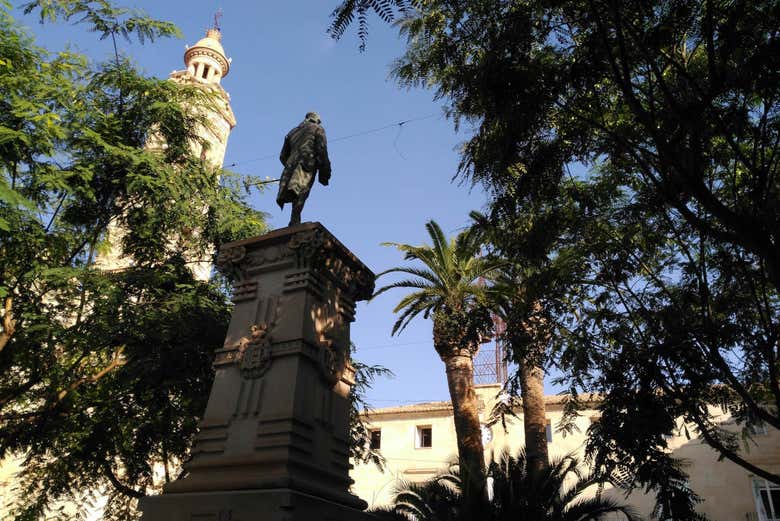 Monumento a Jorge Juan