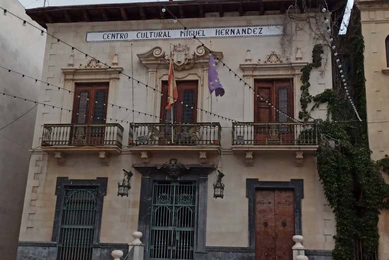 Centro cultural no bairro de Miguel Hernández