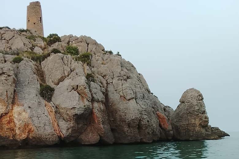 Veréis los acantilados de la bahía de Benicassim
