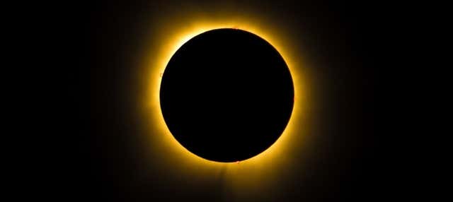 Eclissi solare 2026 sulla costa delle Asturie