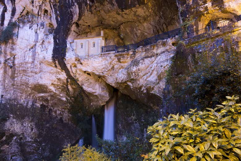 Holy cave Covadonga