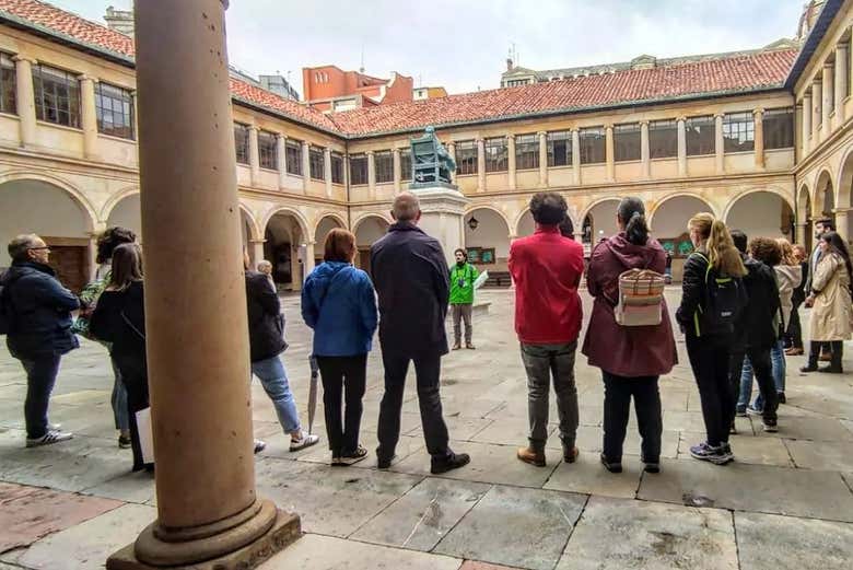 Una de las paradas durante el tour de la Guerra Civil