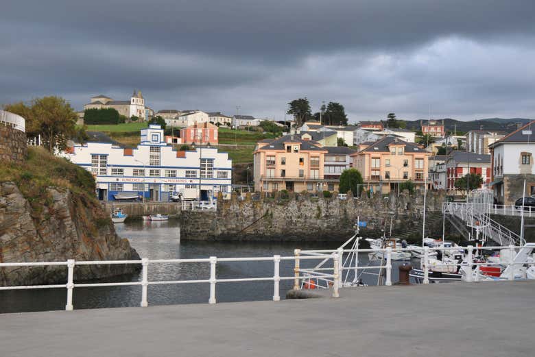 Cudillero & Luarca Day Trip from Oviedo - Book at Civitatis.com