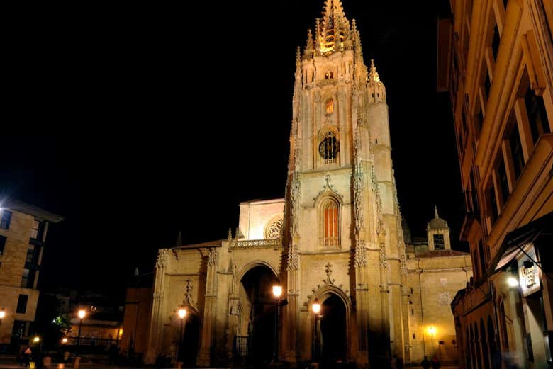 Torre de la catedral de Oviedo