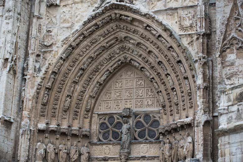 Fachada de la catedral