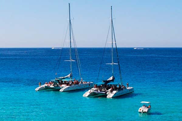 Balade en catamaran à Illetes