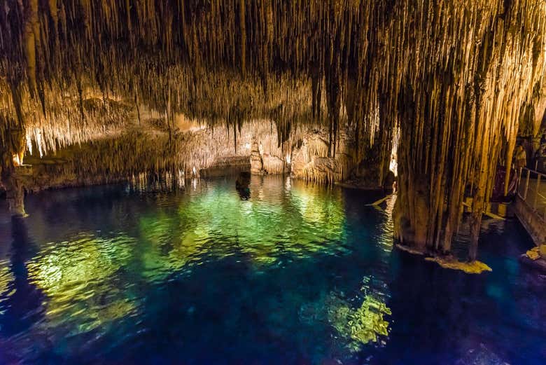 Dentro alle grotte del Drago