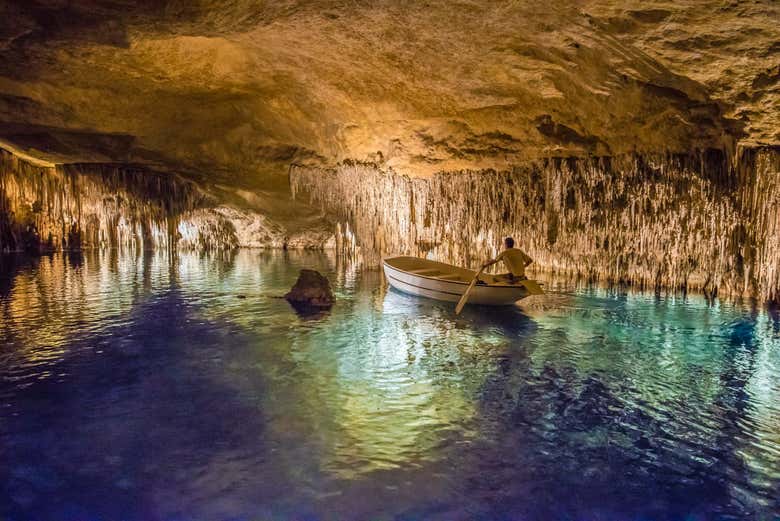 Navigando nelle grotte del Drago
