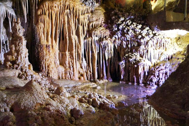 Detalhes das Grutas de Génova