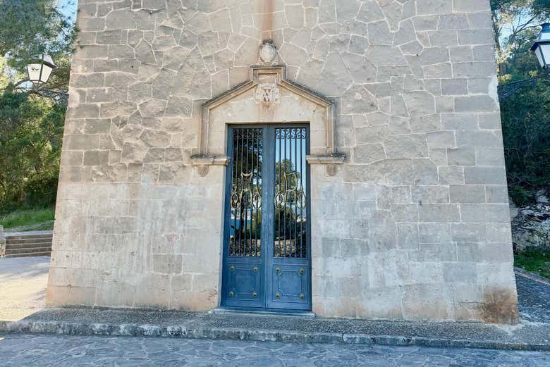 Una capilla que veremos durante el ascenso al castillo
