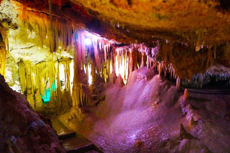 Iluminação das Grutas de Génova