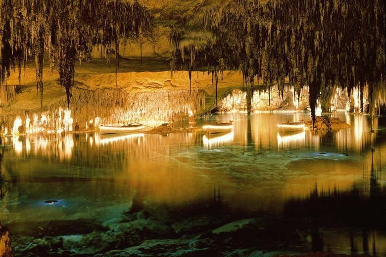 Lago subterráneo Martel