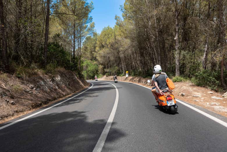 Con este alquiler de moto, recorreréis Mallorca a vuestro aire