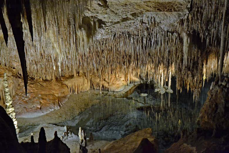 Estalactites das Cuevas del Drach