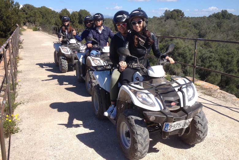 Pilotando los quads por el interior de Mallorca