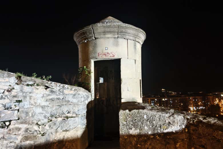 Antigua torre vigía de las murallas de Pamplona