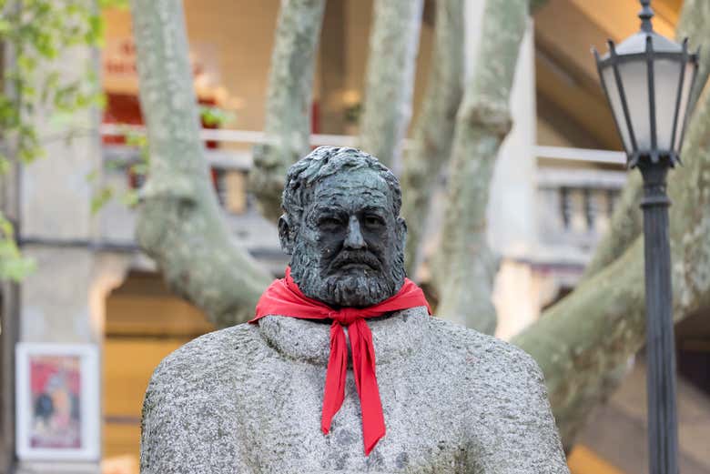 Conoceremos la afición de Hemingway a las fiestas de San Fermín