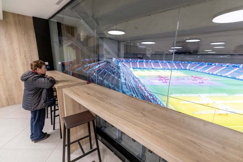 Contemplando las gradas de El Sadar