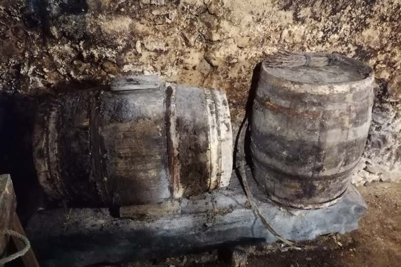 Fûts dans les caves souterraines