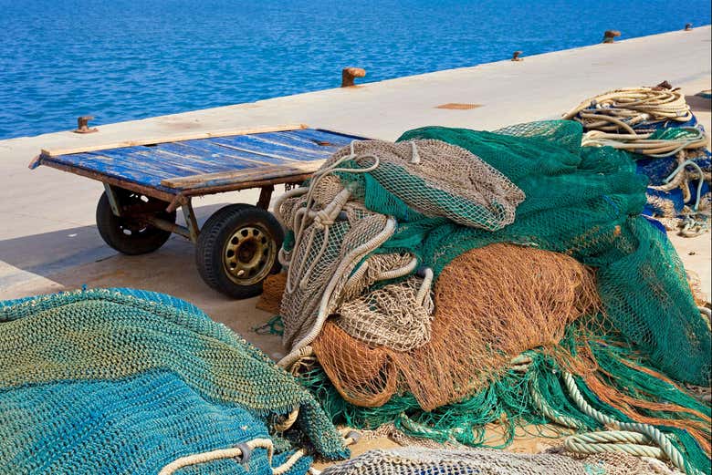 Redes de pesca en el puerto