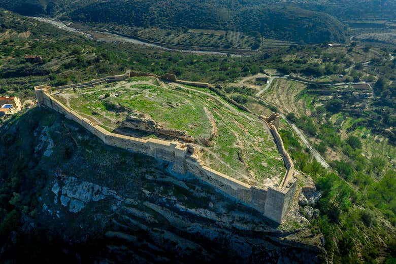 Vista aérea del castillo de Cervera del Maestre