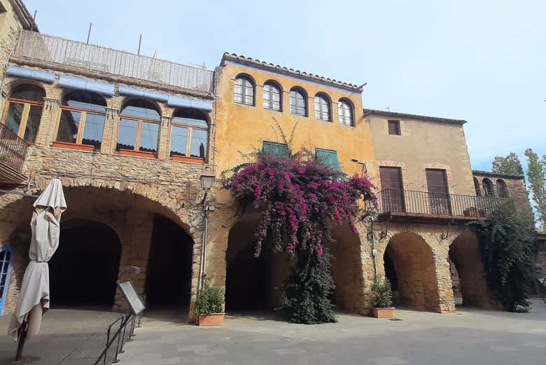 Una de las plazas de Peratallada