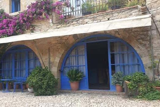 Typical houses in Peratallada