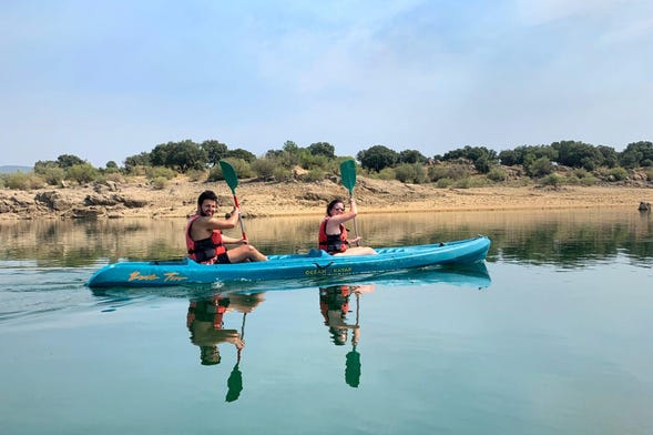 Kayak Rental in the Riosequillo Reservoir