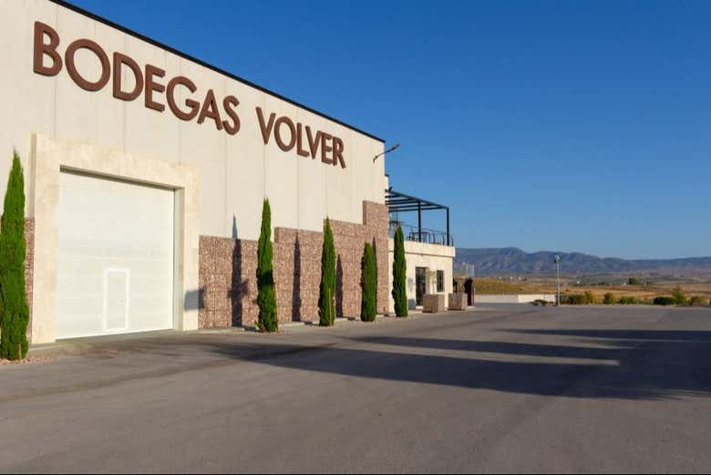 Exterior de las Bodegas Volver