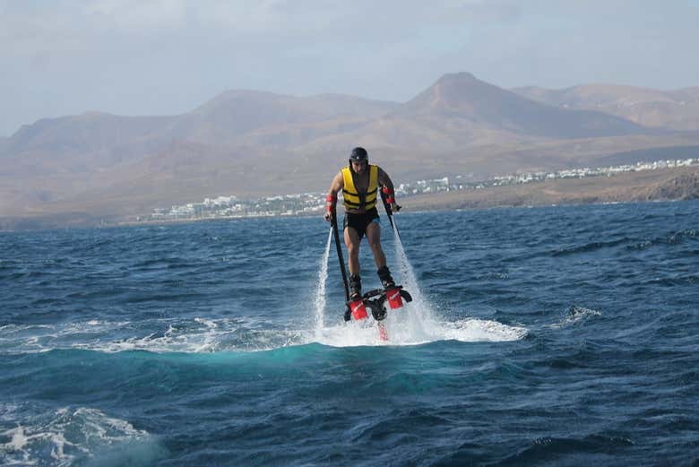 Frente a la costa sur de Lanzarote