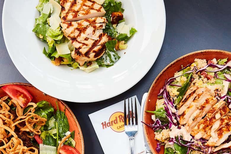Diferentes platos del Hard Rock Café Tenerife