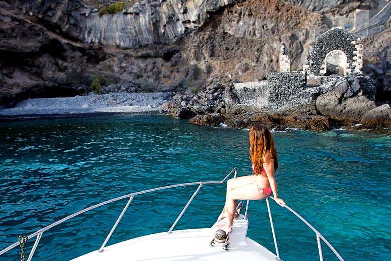 Descubre la costa volcánica de Tenerife