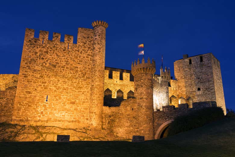 Remparts et tours de défense du château de Ponferrada