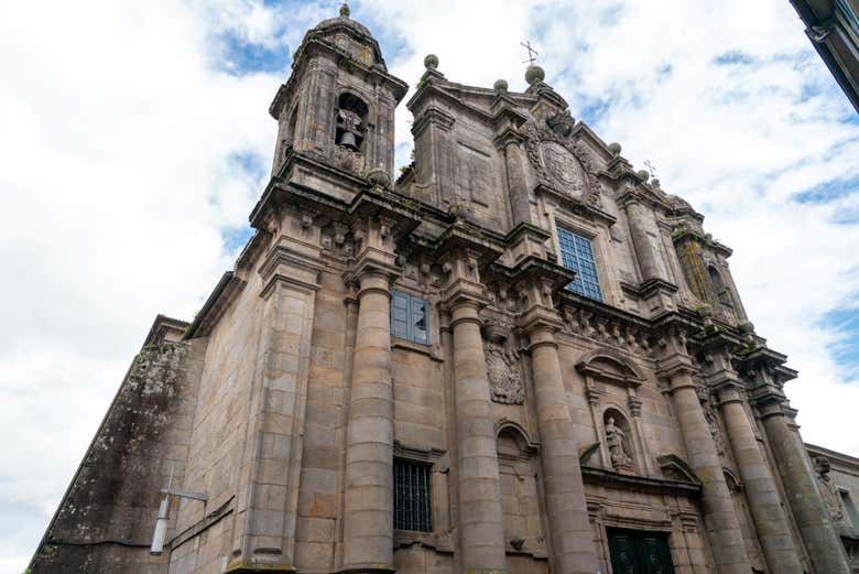 Fachada da igreja de San Bartolomé