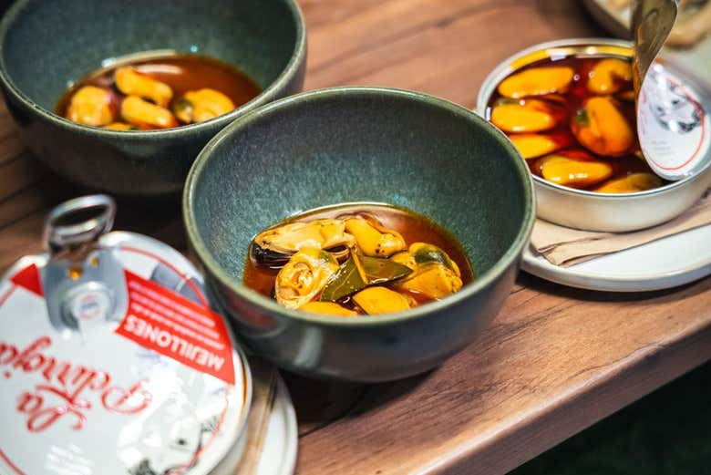 Degustación de conservas gallegas