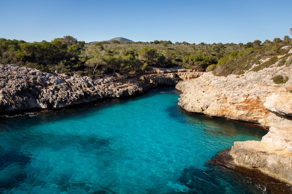 Paseo en catamarán por la costa este de Mallorca