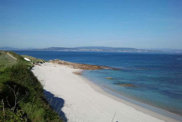 Praia na ilha de Ons