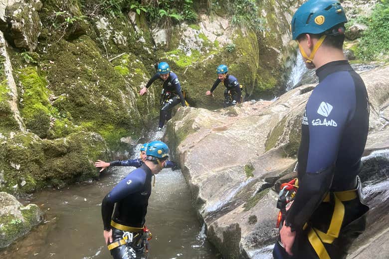 Percorrendo os tobogãs do rio Navedo