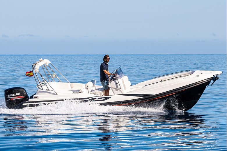 Barco com capitão