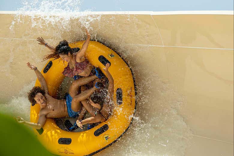 Compartiendo risas en Siam Park