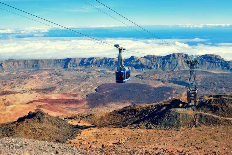 Vue sur le téléphérique du Teide