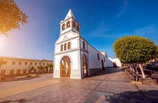 Puerto Rosario Private Tour